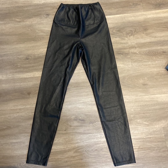 Wilfred Free Daria Faux Leather Leggings - Picture 4 of 11